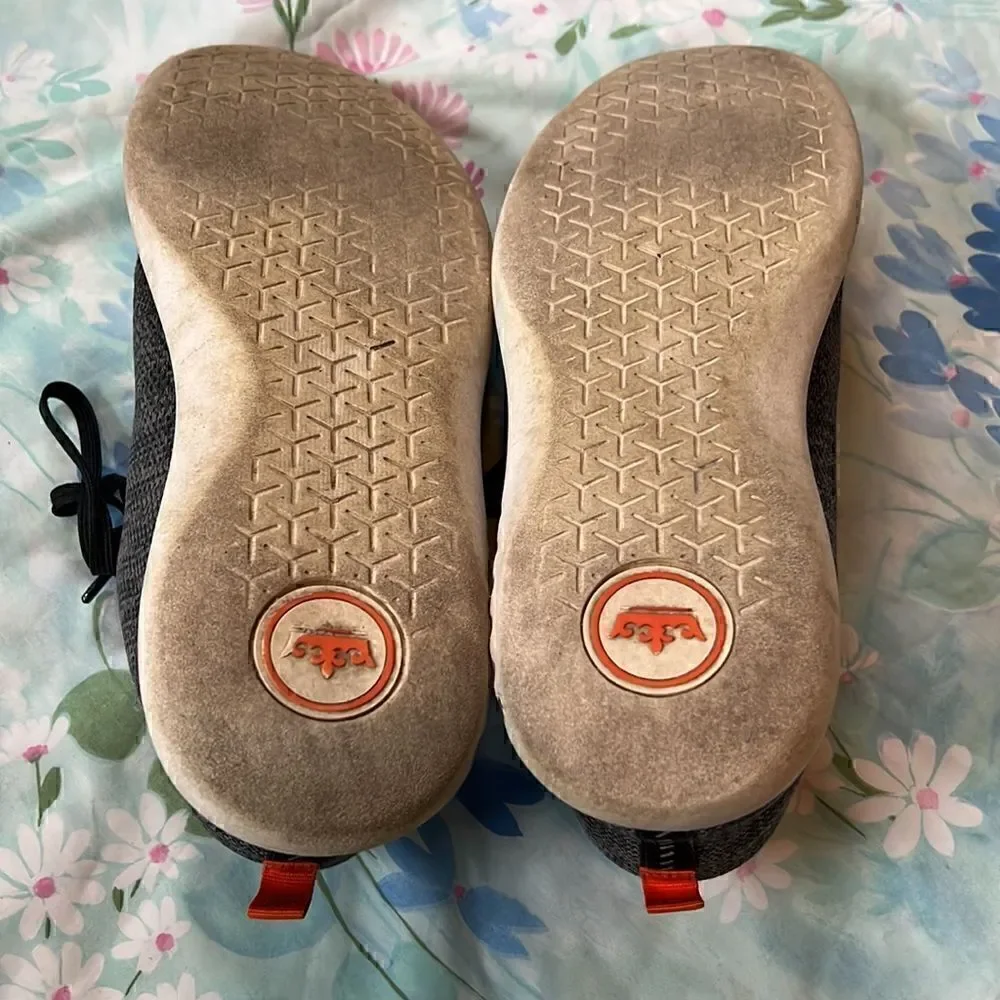 Peter Millar Hyperlight (?) Lace up Sneakers